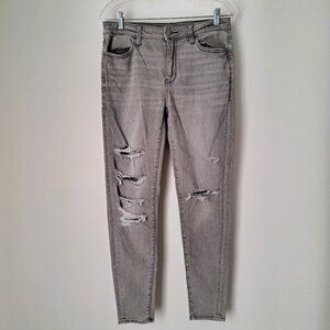American Eagle Women's Disstresed Jeans Size 2 Gray Color